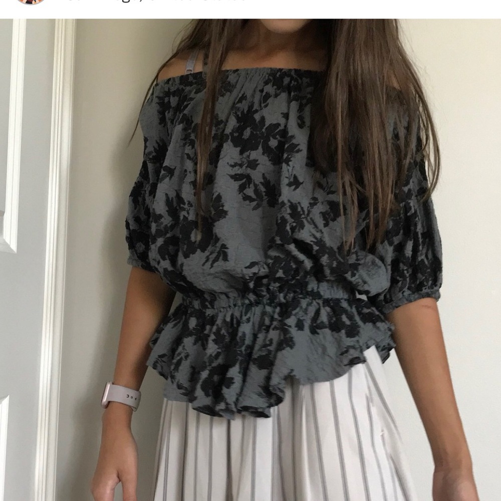 Like New-Free People Off-Shoulder Boho Top - Picture 5 of 16
